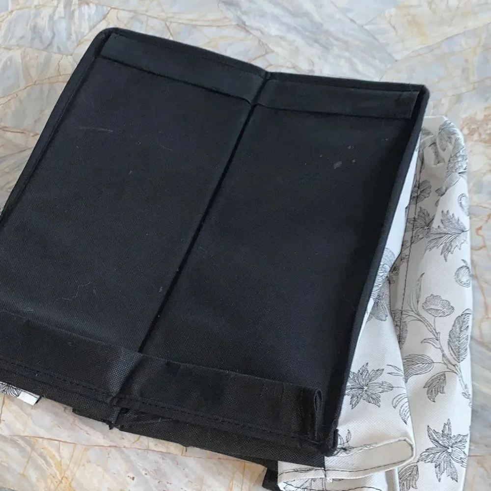 Unbranded collapsible hanging